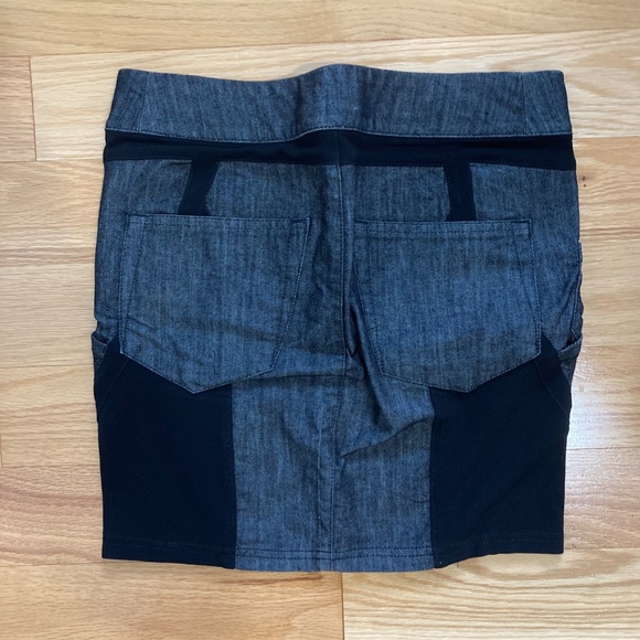 Diesel black denim mini skirt- size 26 - stretch - Picture 7 of 13